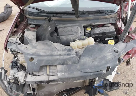 2019 Jeep Cherokee Latitude Plus Fwd z USA, uszkodzony, nr VIN 1C4PJLLB8KD348084